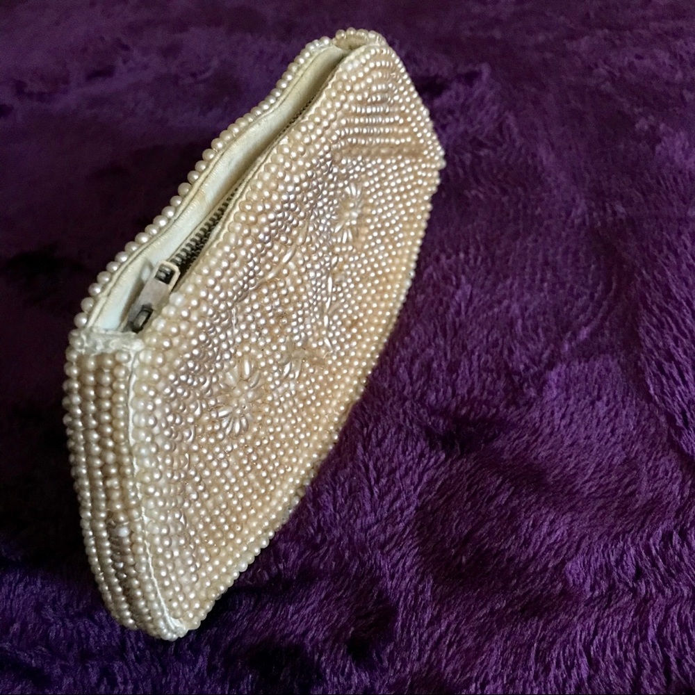 1950’s Vintage Heavy Beaded Coin Purse - Picture 3 of 3